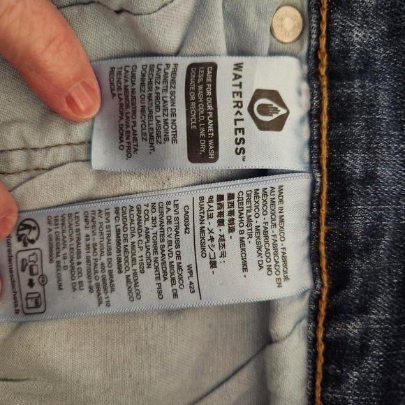 Mens Levi's 559 - Picture 5 of 9